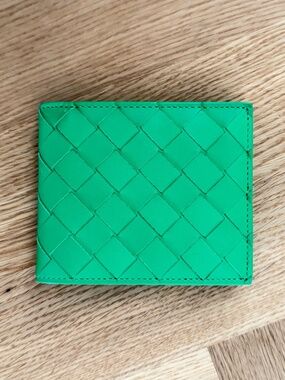 Bottega Venera Intrecciato Green Leather Wallet